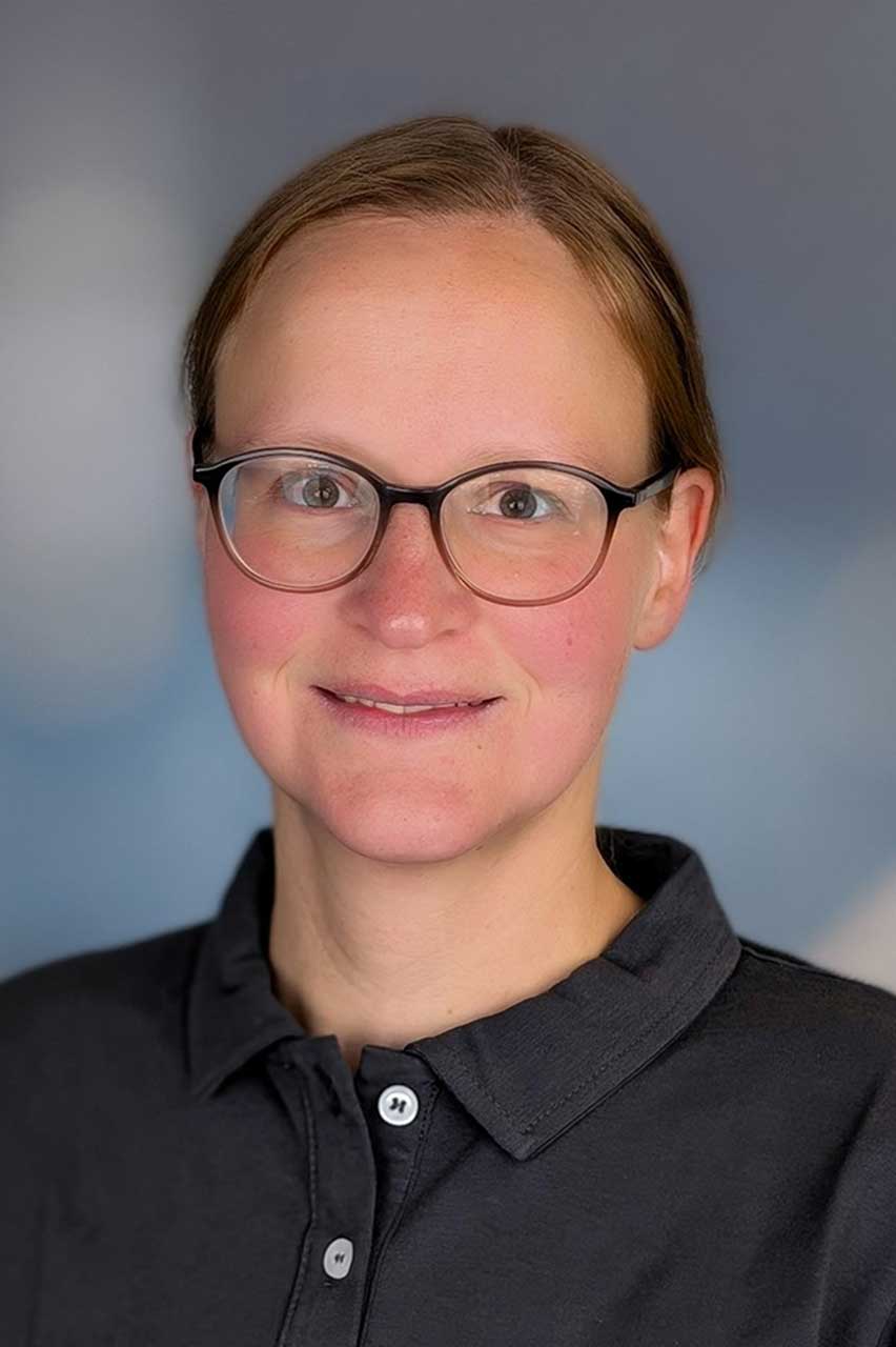 Dr. Christina Schmid